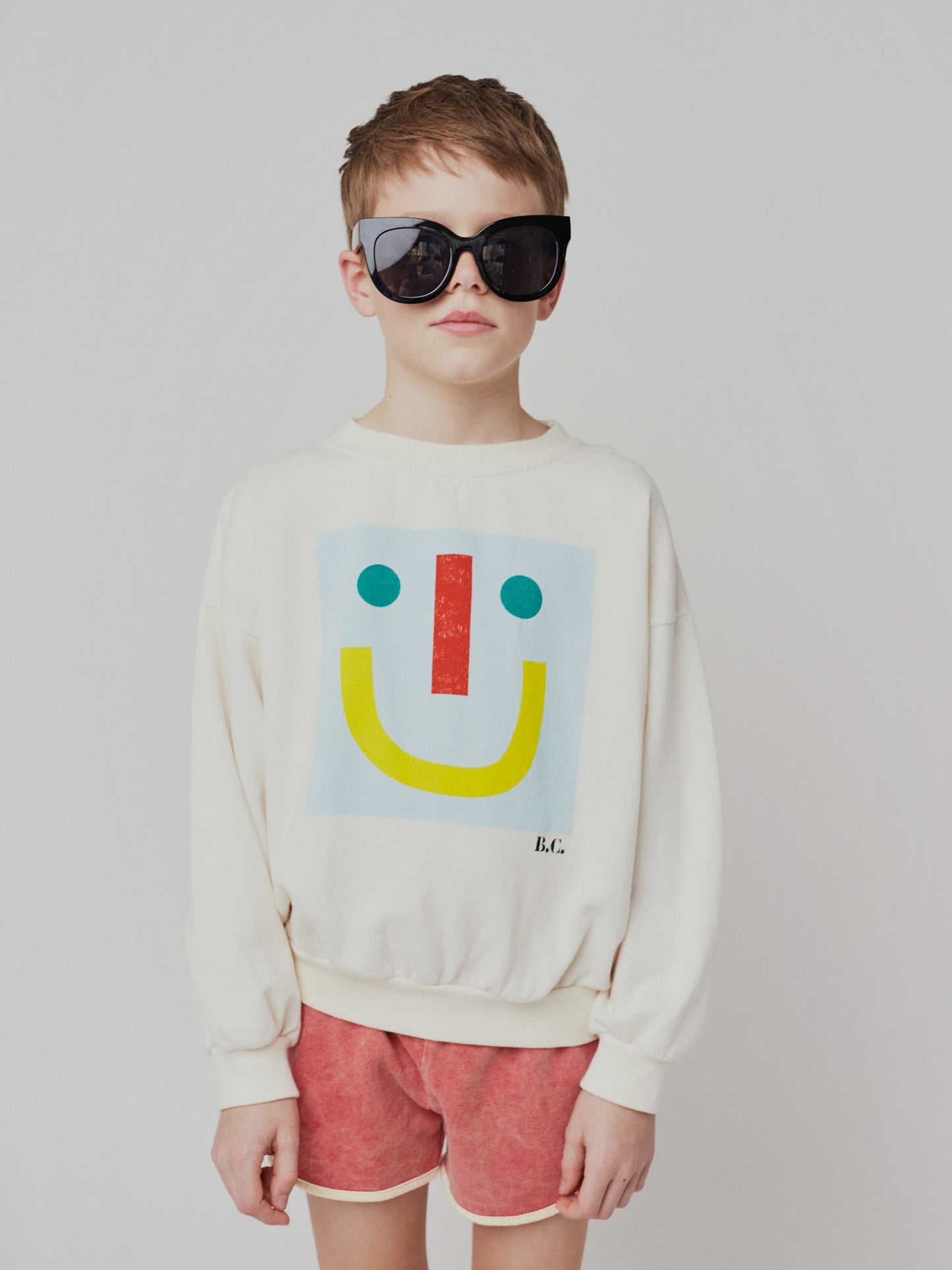 Happy face round neck sweatshirt